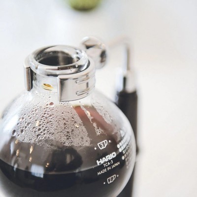 Cona O Cafetera De Sifón Hario en Cafés La Mexicana