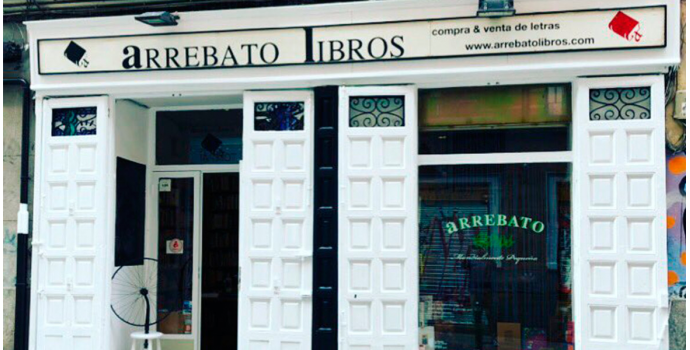 Ayudando a nuestros vecinos. Arrebato libros